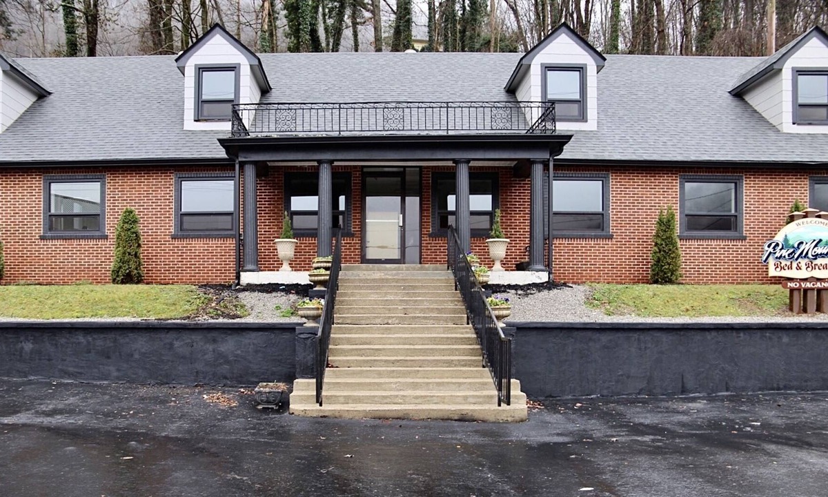 Fourmile House | Pine Mountain Inn