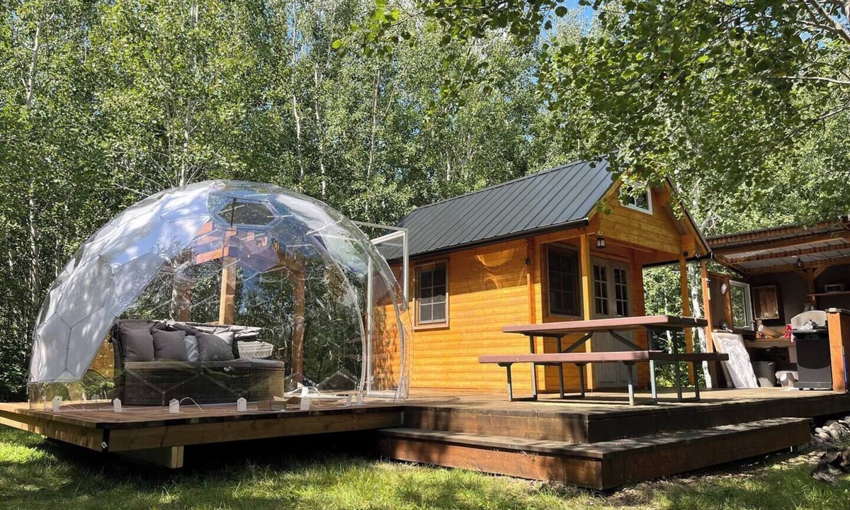 Marchand Cabin | Pine Place with Dome, Solar off-grid, Sauna & Pool