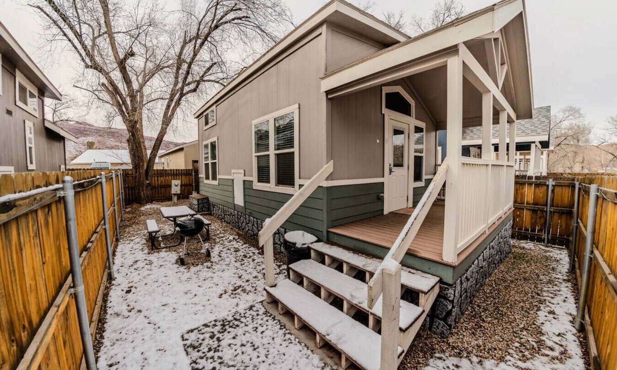 Moab House | Pine Tree Arch Cabin #15