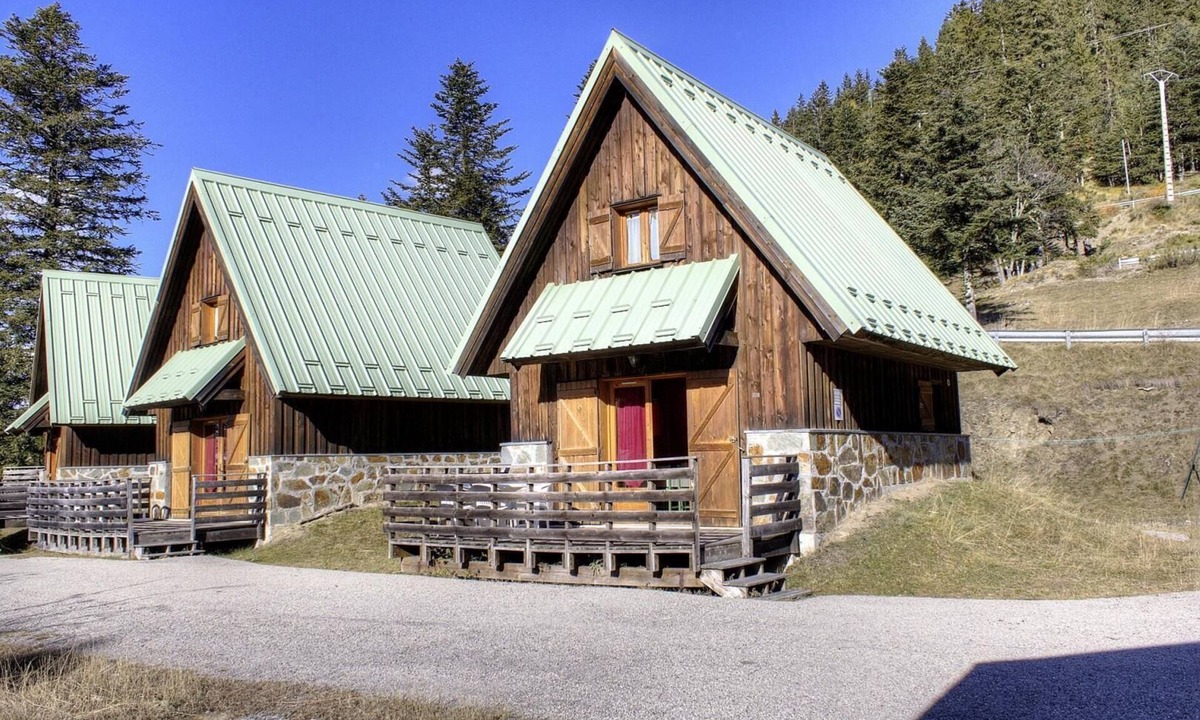La Bollene-Vesubie House | Pine tree - LA BOLLENE-VESUBIE