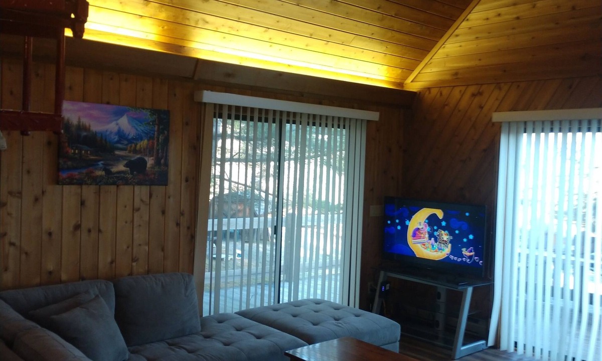 Gilboa Ski Chalet | Pine Tree Lane Chalet