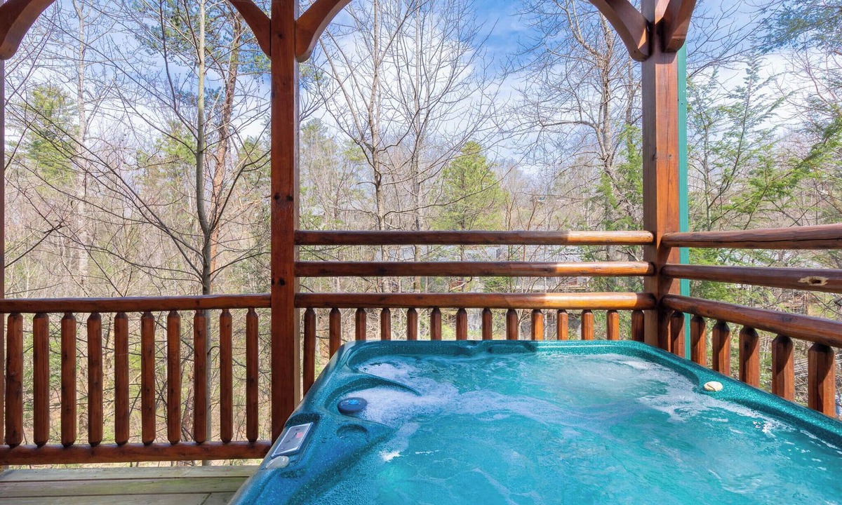 Hemlock Hills Cabin | Pine Tree Lodge by Jackson Mountain Rentals