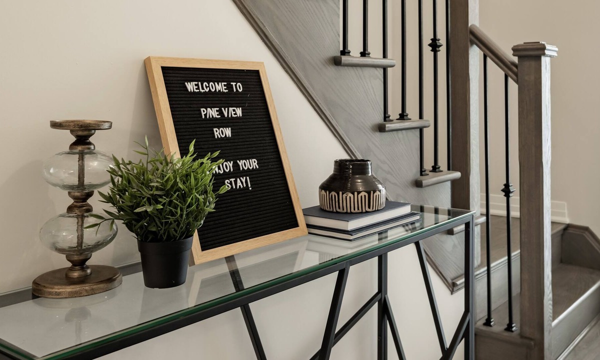 Orangeville House | Pine View Row: Luxurious Designer Townhome