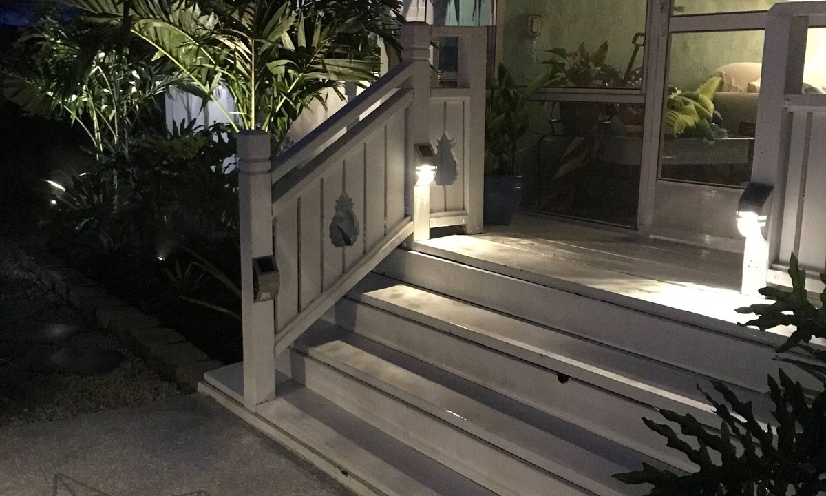Key Largo Village House | PINEAPPLE HOUSE- JAN 2026, Mid MAR-APR 2026 AVAILABLE- Waterfront- Private Beach