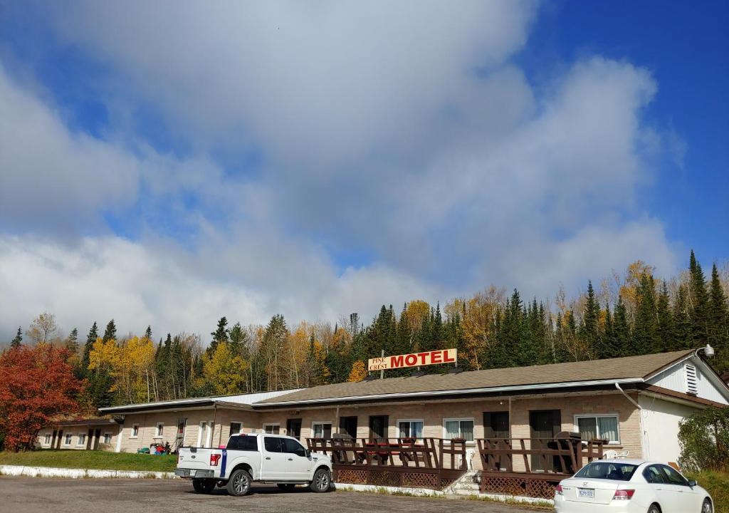 Nipigon Hotel | Pinecrest Motel