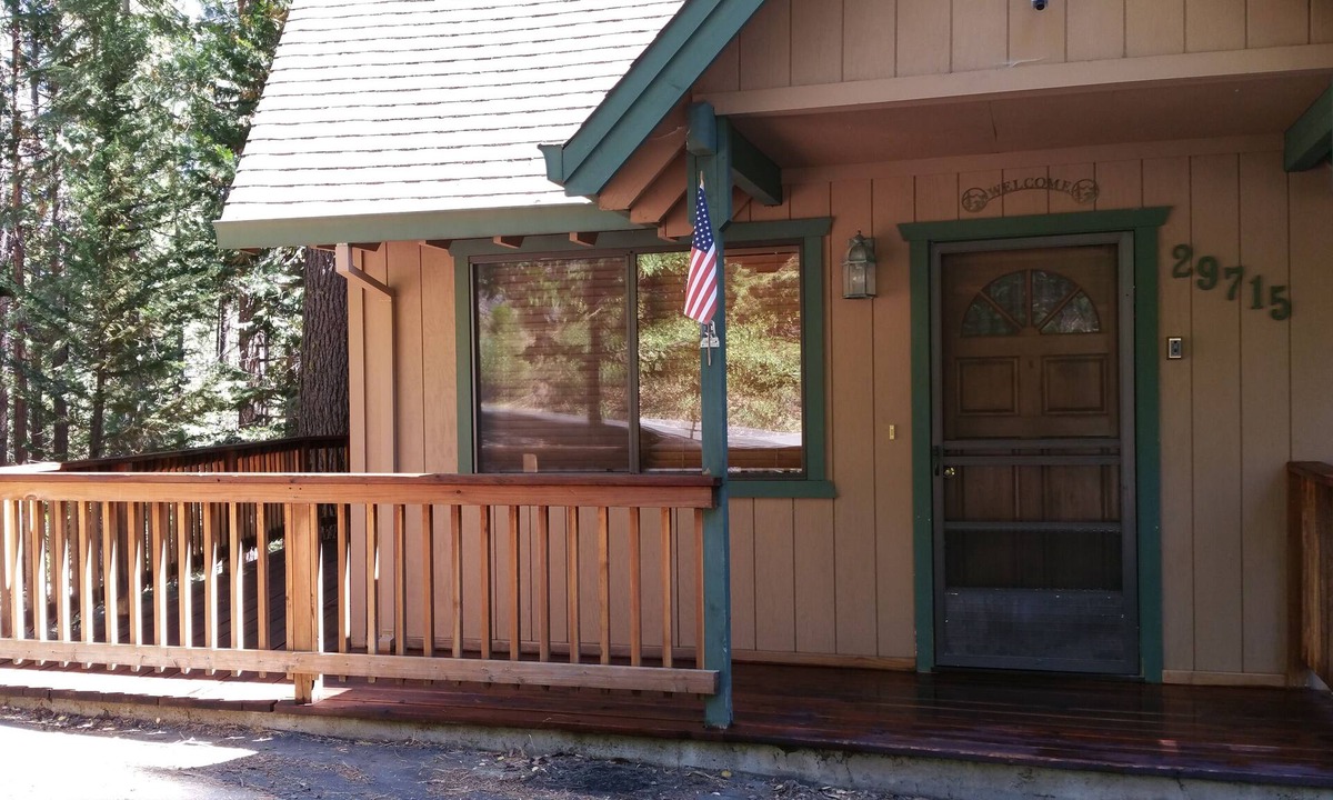 Cold Springs Cabin | Pinecrestarearentals #8 Comfy, Cozy, Cabin.