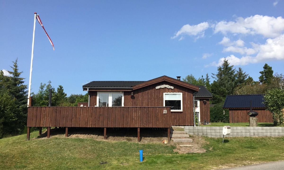 Sallingsund Cottage | Pinen, Glyngøre. Lovely holiday cottage with fantastic view over the Limfjord.