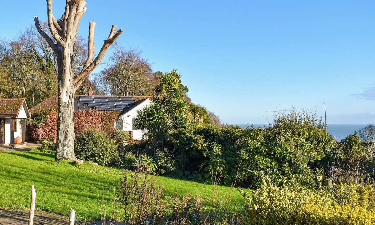 St Margaret's at Cliffe Cottage | Pines Cottage - UK42110