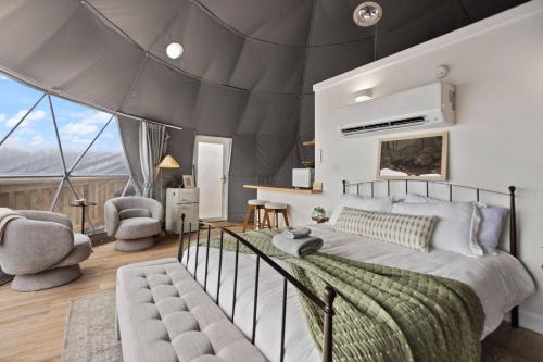 Stanton House | "Pineview Peak" The Overlook LUX Dome - RRG