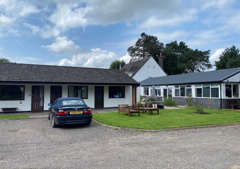 Ibstock Cabin | Pinewood Lodge