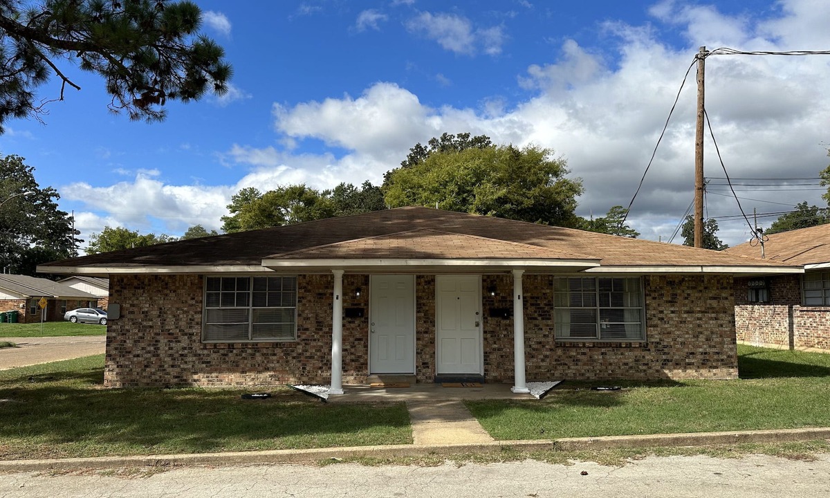 Texarkana Apartment | Piney Woods 6 - King Bed