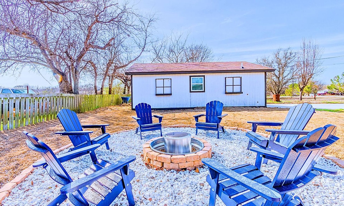 Little Elm House | Ping Pong Lake House | Monthly Stays | Fire Pit, Patio