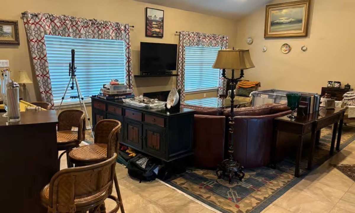 Seguin House | Pinnacle Wildlife Ranch-Main House-low cleaning