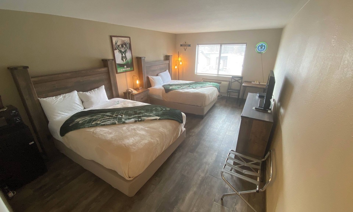 Westfield Hotel | Pioneer Motor inn