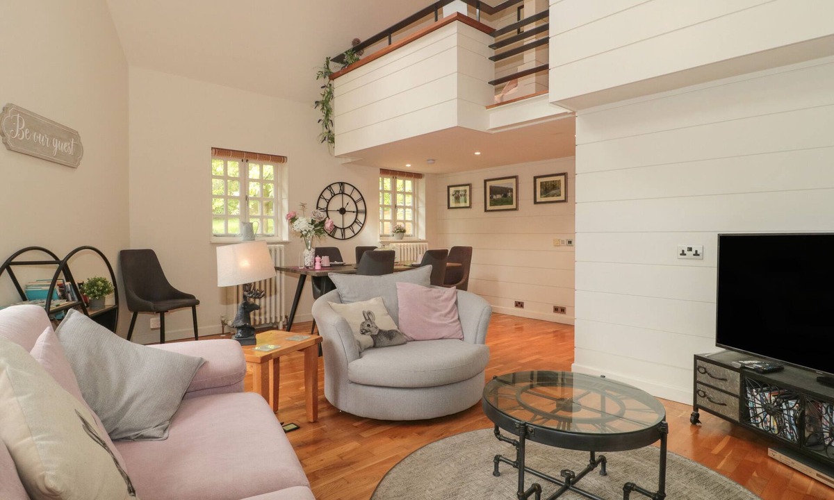 Milton Abbas Cottage | Pips Hideaway