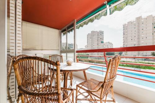 L'Albufereta Apartment | Piscina, terraza, espaciosa y buena energía