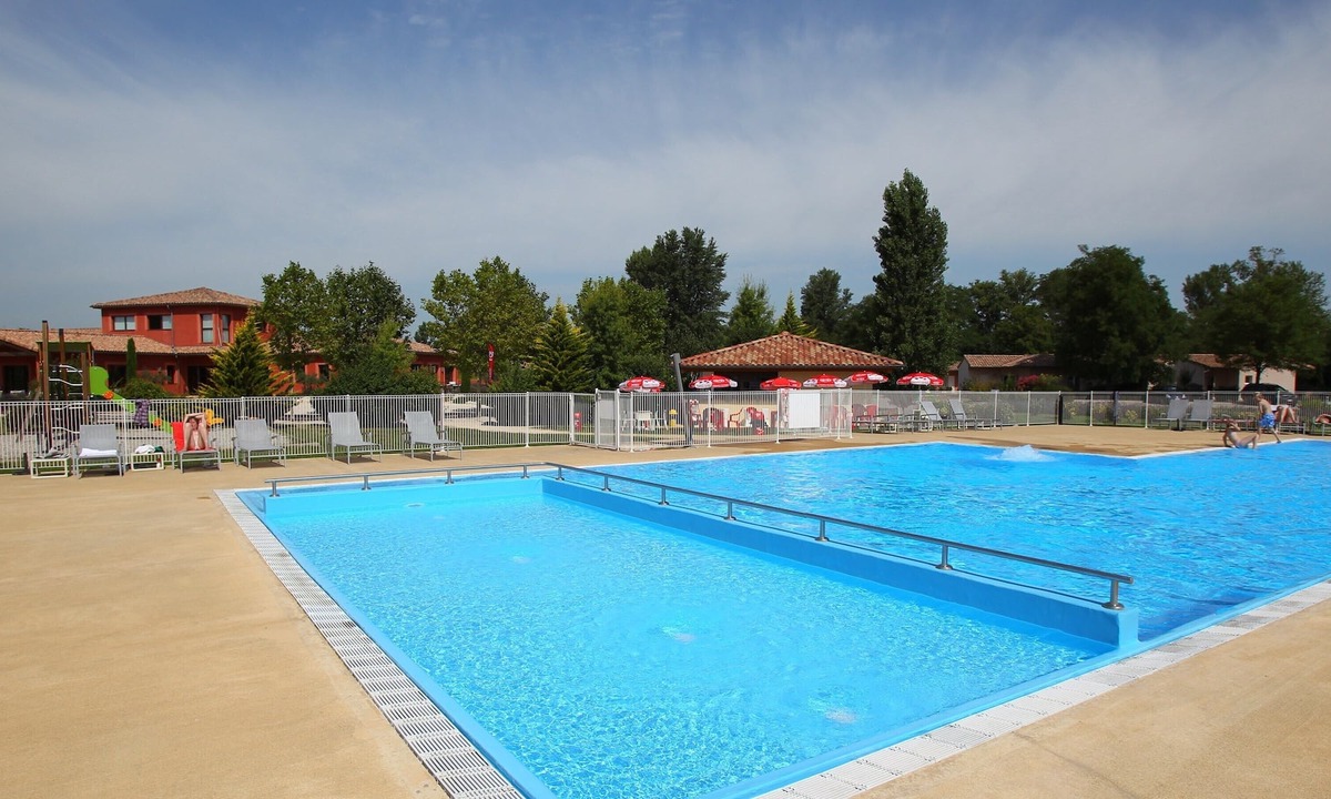 Chateauneuf-sur-Isere House | Piscines, Sauna et Plus! Maison de vacances pour 4