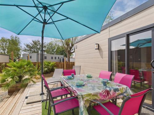 Saint-Gilles-Croix-de-Vie Ski Chalet | Piscine chauffée commune, 2 adultes 2 enfants