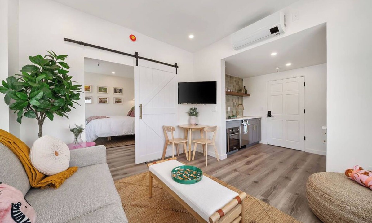 Downtown Hotel | Pismo Beach Club