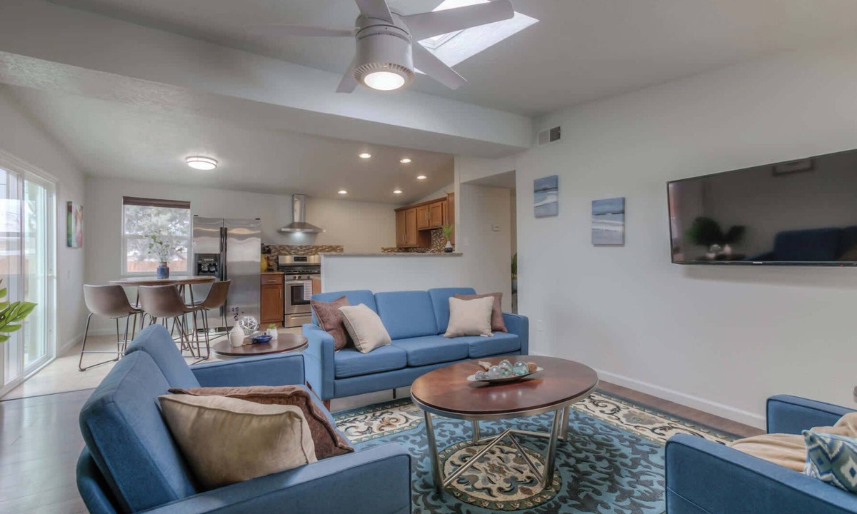 Northeast Heights House | Pitt Paradise: Pet-Friendly Oasis - An Irvie Home