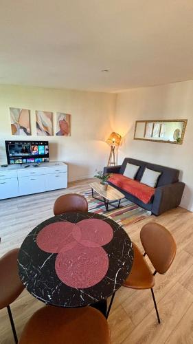 Ternes Apartment | Place de l'Etoile, Wagram with AC