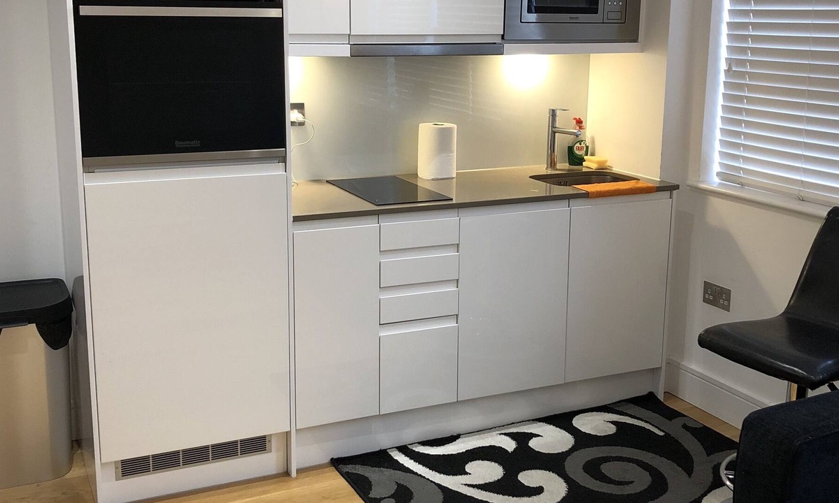 Haywards Heath Apartment | Place like Home Apartment