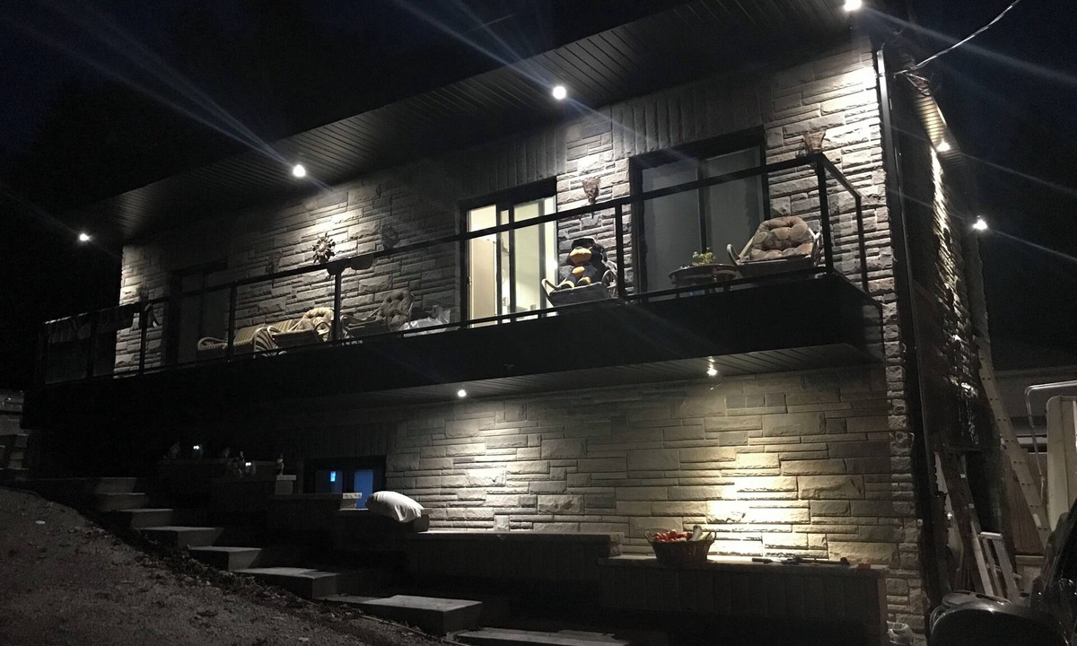 Dunsford House | Places to Stay bbq ac Heat Parking Wiffi