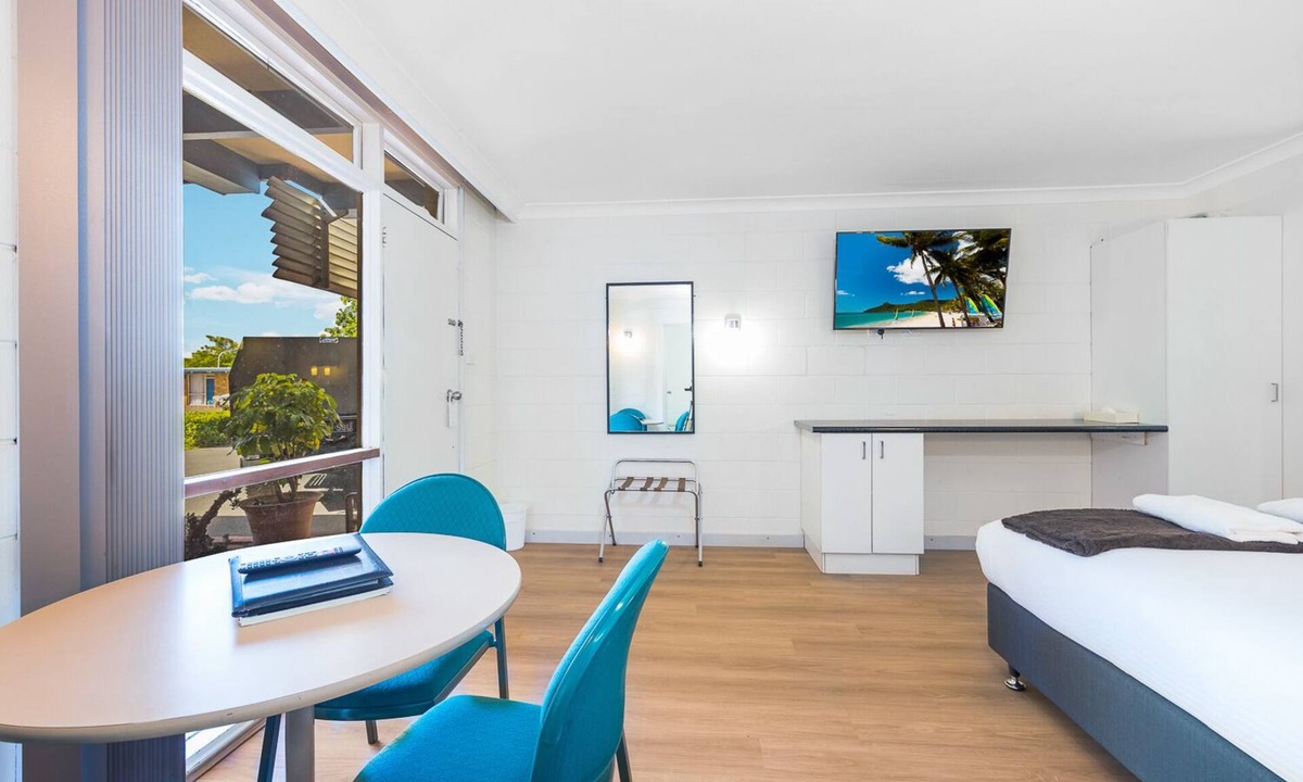 Forbes Hotel | Plainsman Motel