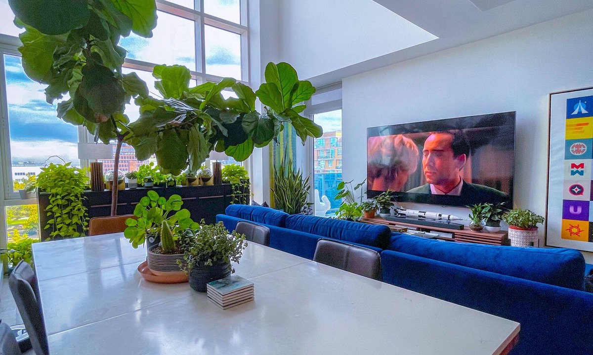 Williamsburg Apartment | PLANT PARADISE - HUGE 2BR/3BTH DUPLEX WITH PRIVATE TERRACE!