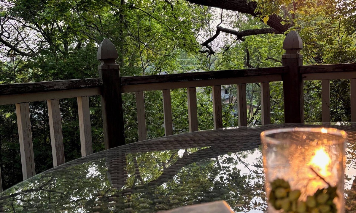 Port Hope House | Plantation House Bed & Breakfast