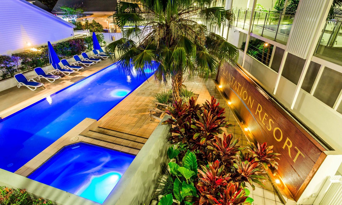 Rainbow Beach Hotel | Plantation Resort at Rainbow