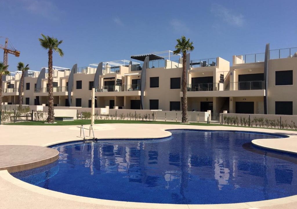 Pueblo Latino Apartment | Playa Elisa Bay