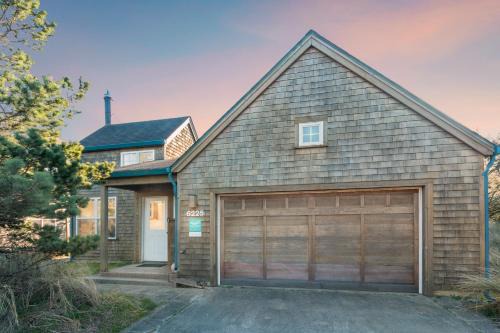 Shorepine Village House | Playhouse