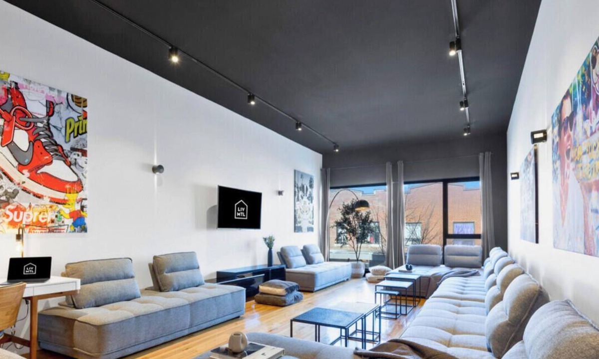 La Petite-Patrie Apartment | Plaza-2 Bachelor Penthouse Poker F1 Grand Prix