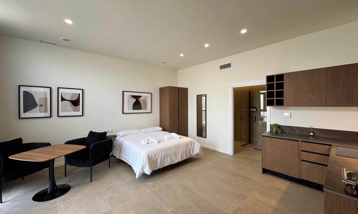 Pobles del Sud Apartment | Plaza Tower - Apartment -01