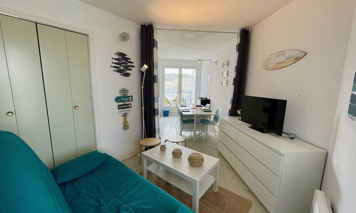Biscarrosse Plage Apartment | Pleasant 4-person studio with parking (145)