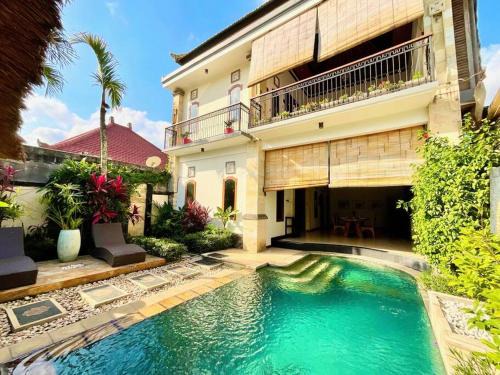 Tibubeneng Villa | Pleasant Balinese Style Lotus