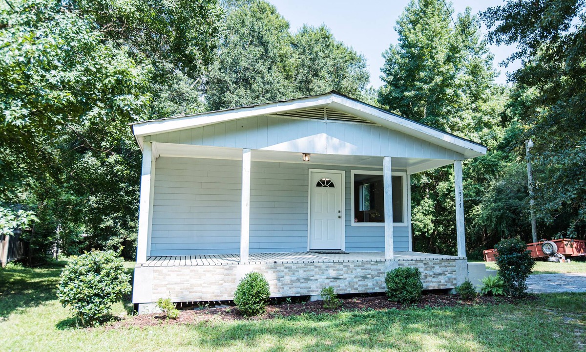 Hattiesburg House | Pleasant, Bright 3 Bedroom Cottage