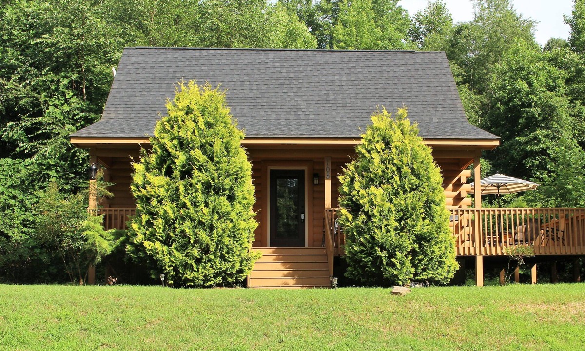 Rutherfordton Cabin | Pleasant Country Cabin - Convenient to TIEC