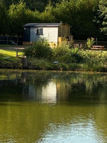 Saint-Mars-sur-la-Futaie Other | Pleasant Shepherd Hut