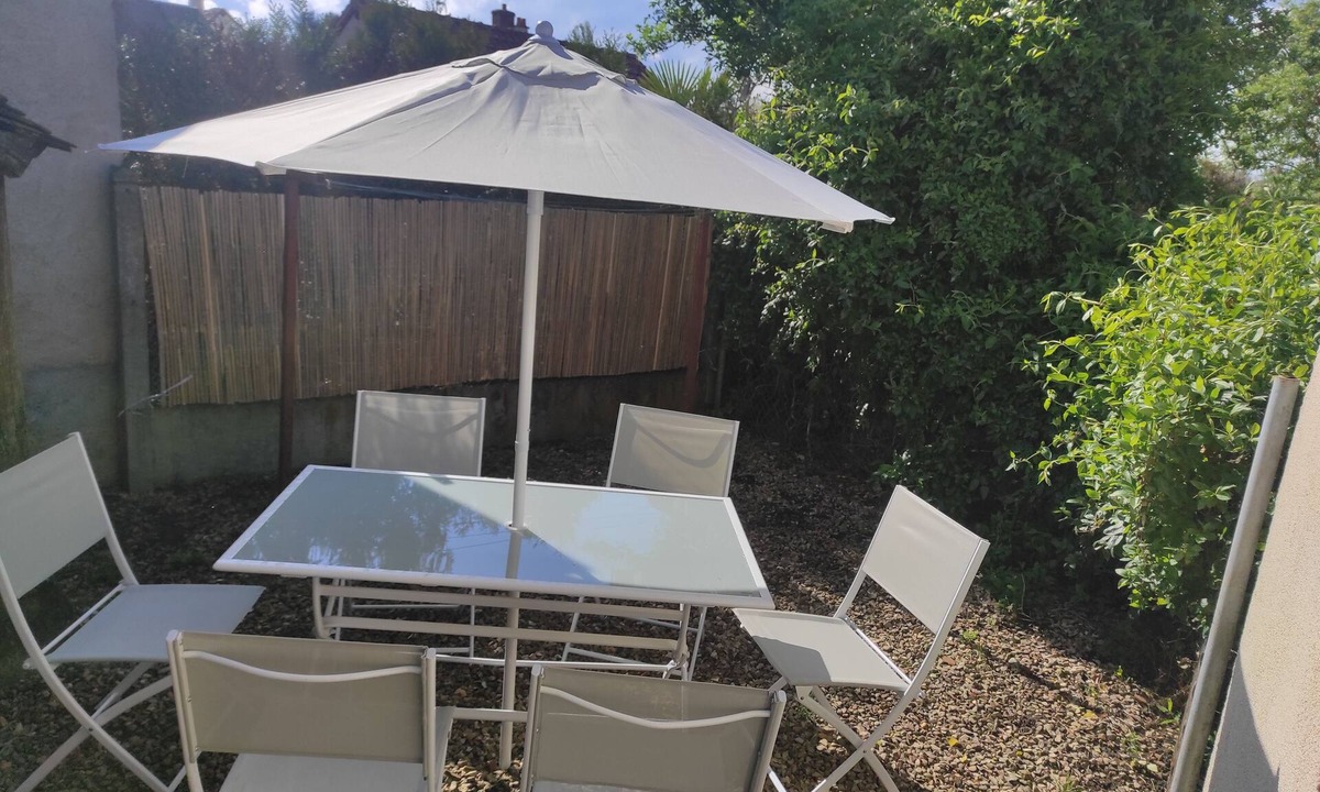 Varennes-Changy House | Pleasant house with free parking