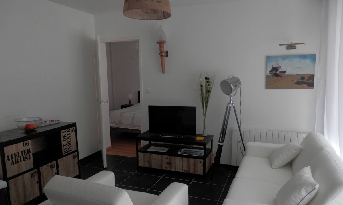 Dinard Apartment | PLEASANT NEW T2 APARTMENT (3-4 P.) Wireless