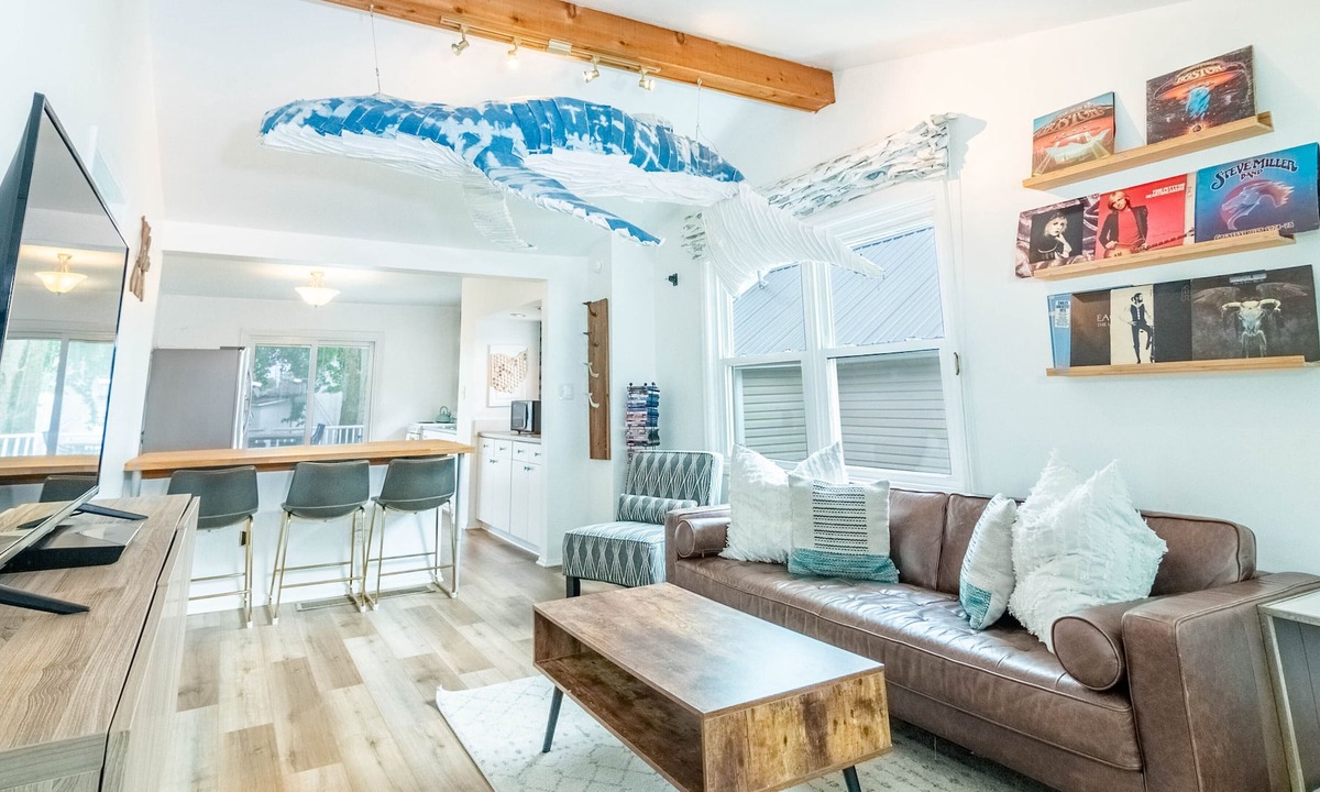 Buckeye Lake Cottage | please delete listing - vrbo sux