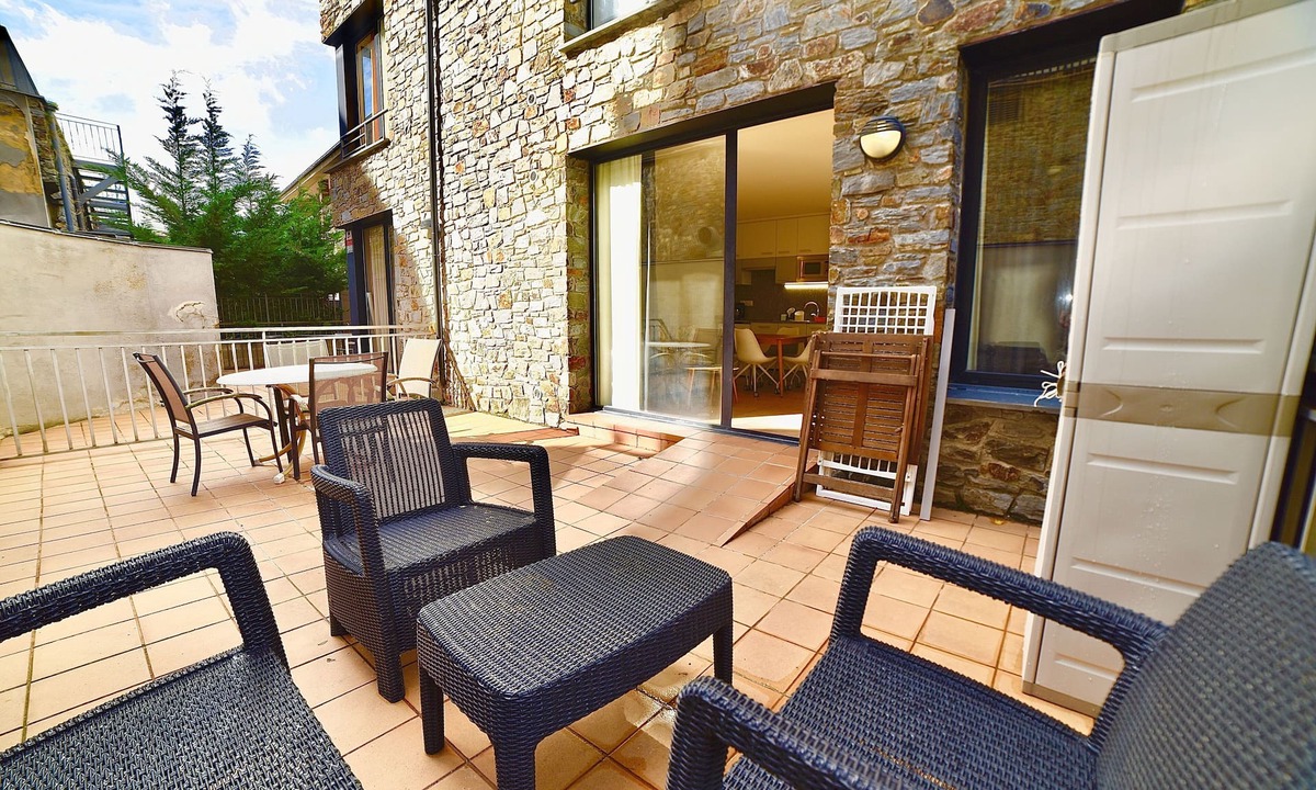 Prats Apartment | Pleasure, nature and terrace in Canillo. HUT-8207