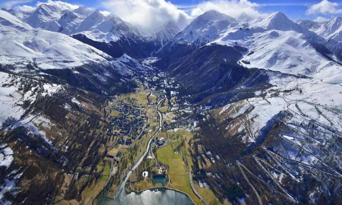 Peyragudes Apartment | 🏔 Plein center Loudenvielle, lgt 5 pers tout équipé + wifi 🌞 CLASSE 3 ⭐