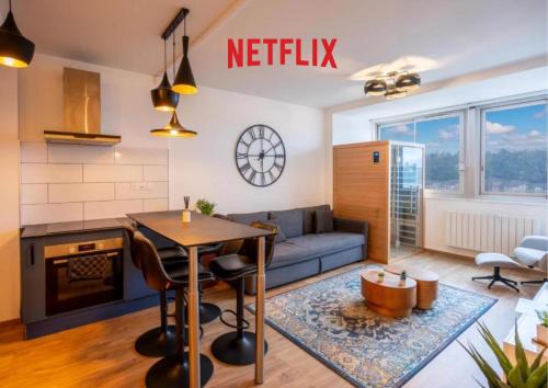 Aix-les-Bains City Center Apartment | Plein centre-ville T2 avec sauna