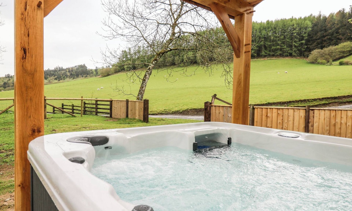 Bleddfa Cottage | Ploony Barn