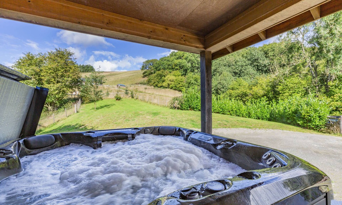 Bleddfa Cottage | Ploony Hill Lodge