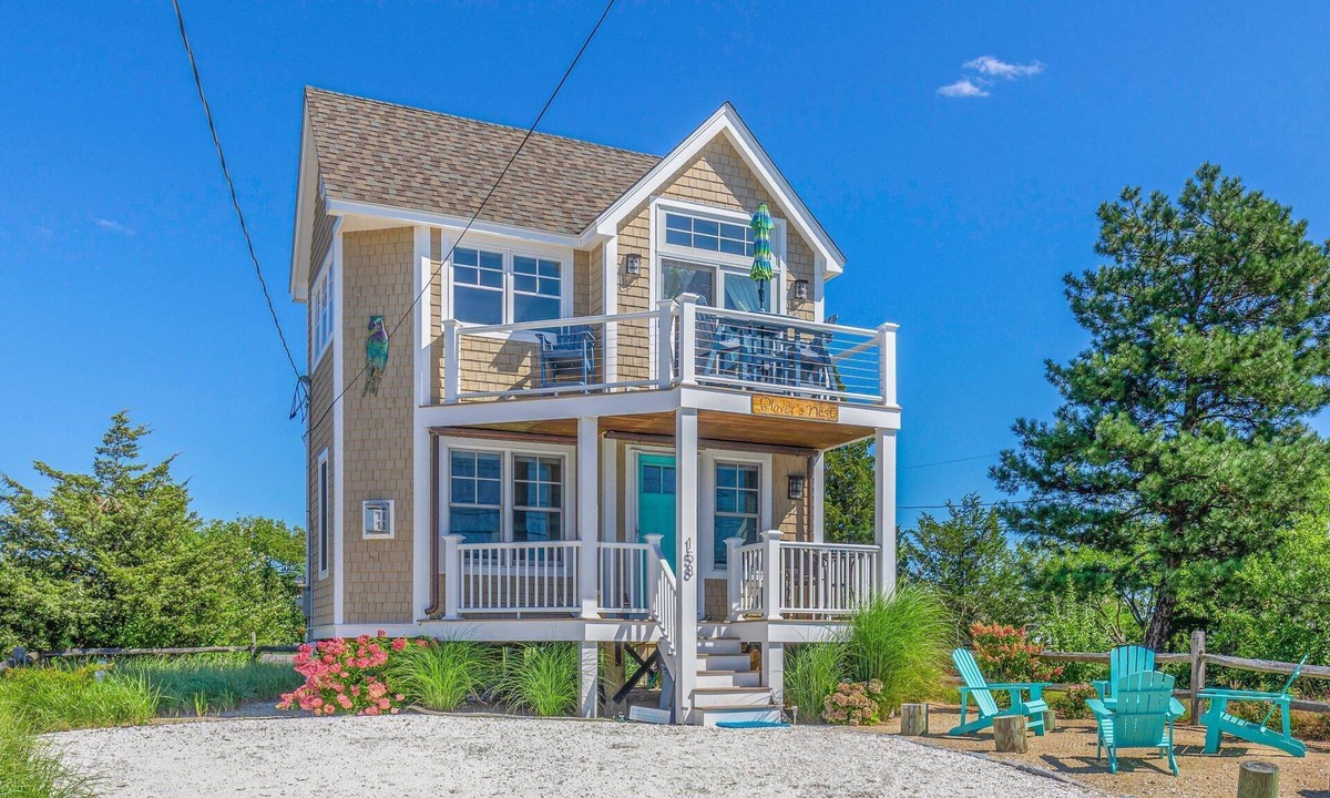 Newburyport House | Plovers Nest