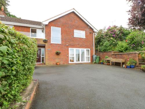 Longford House | Plum Hill